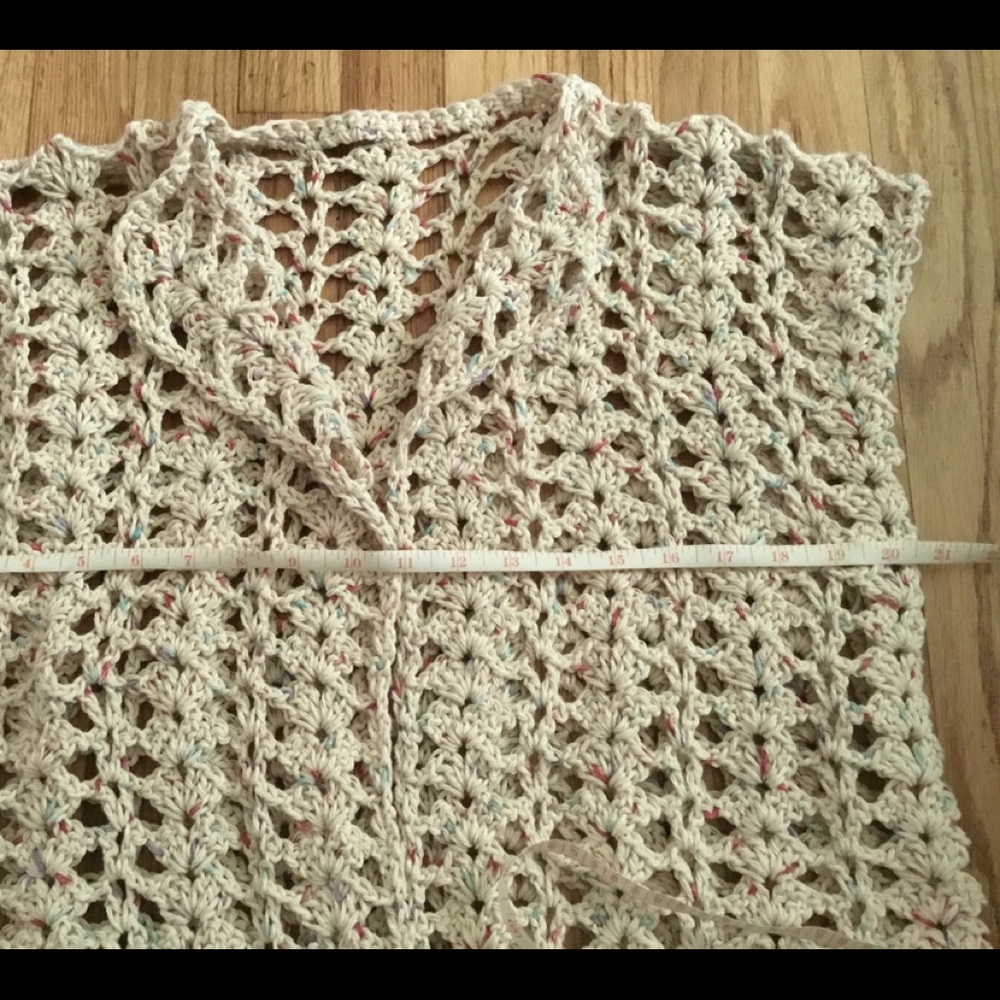 Handmade crocheted top - Picture 3 of 5